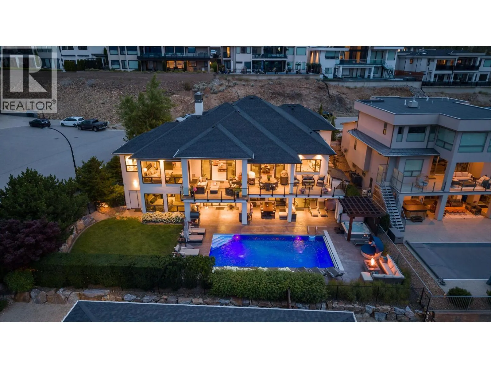 3350 Vineyard View Drive