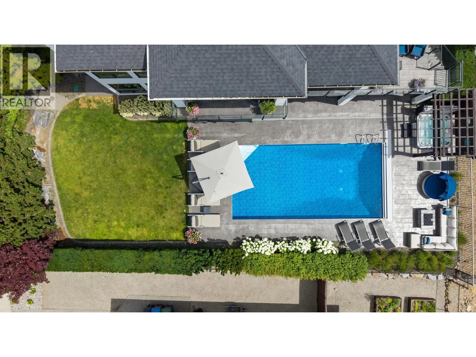 3350 Vineyard View Drive