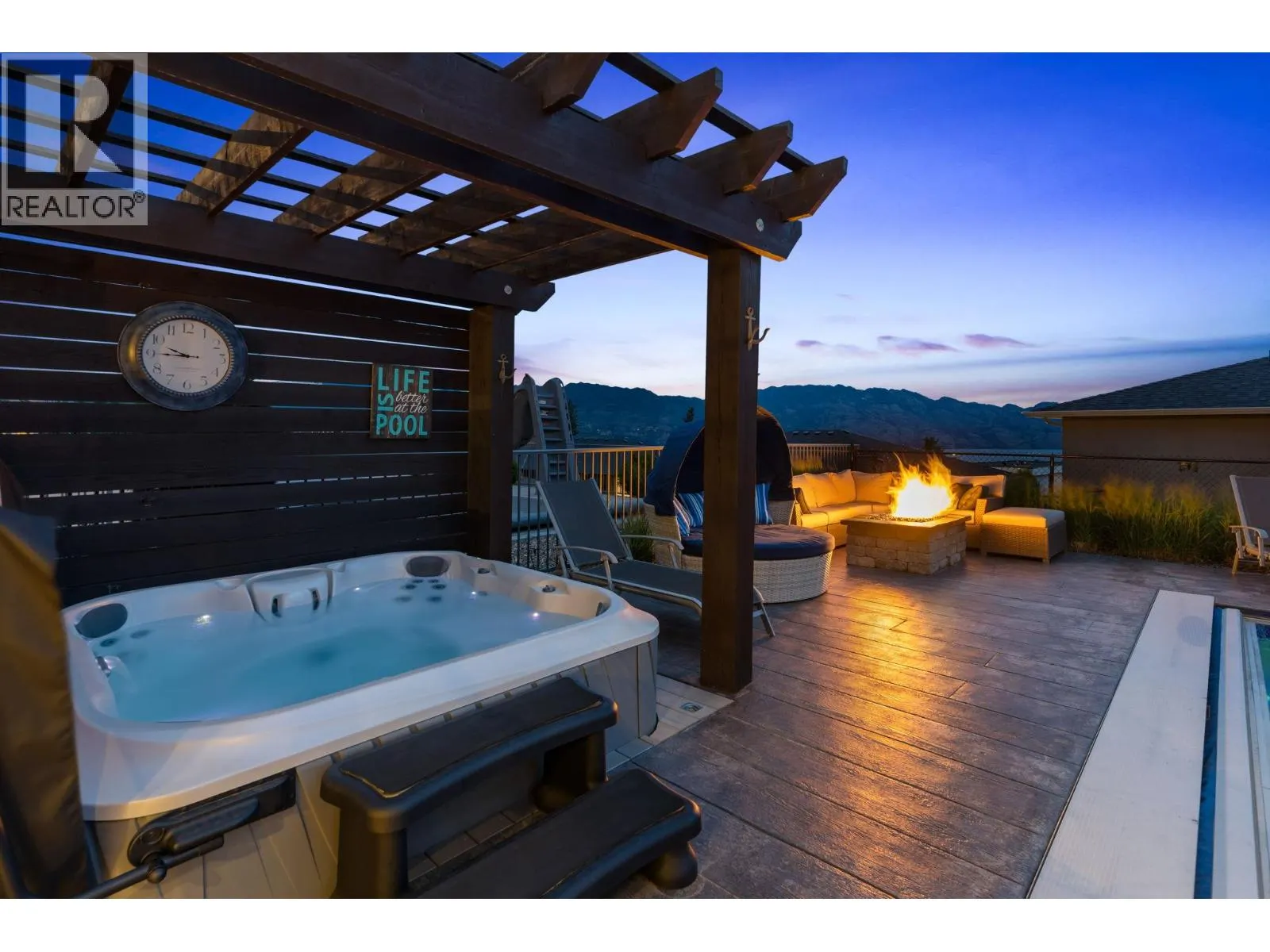 3350 Vineyard View Drive