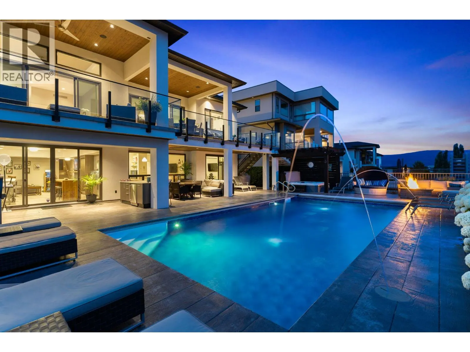 3350 Vineyard View Drive