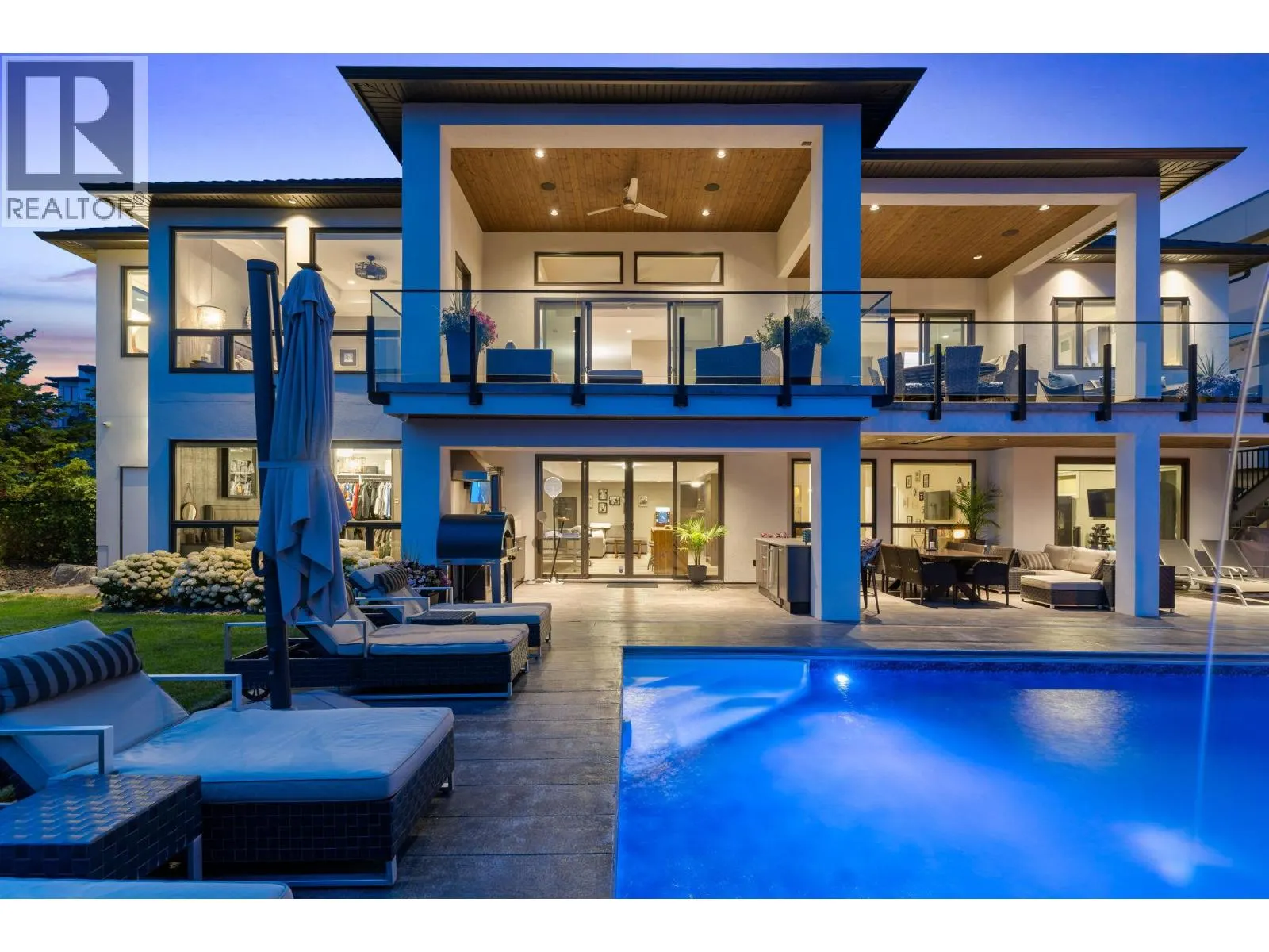 3350 Vineyard View Drive