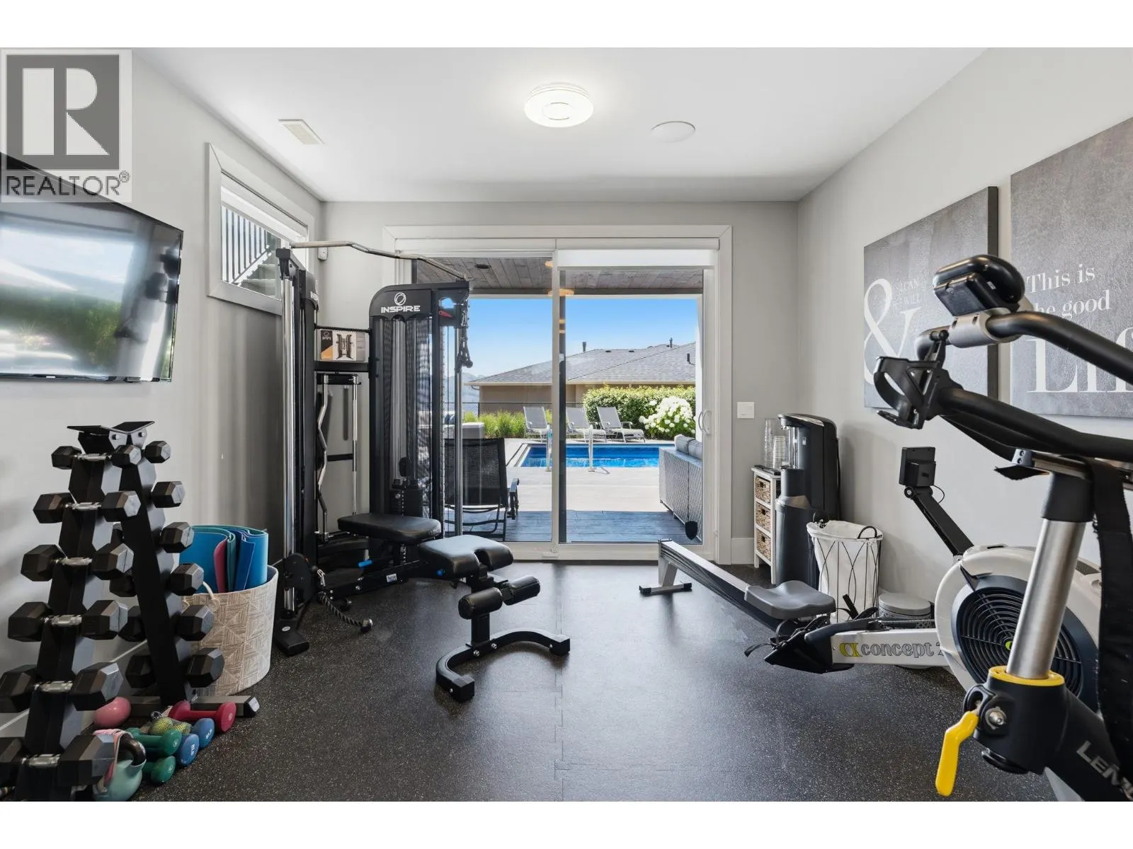 3350 Vineyard View Drive