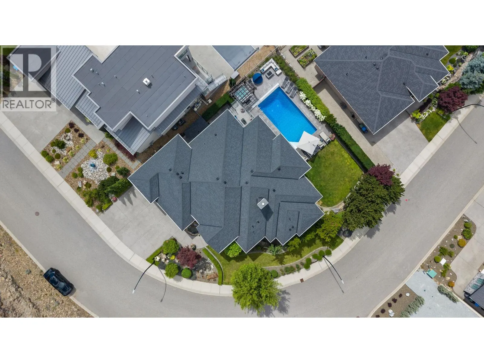 3350 Vineyard View Drive