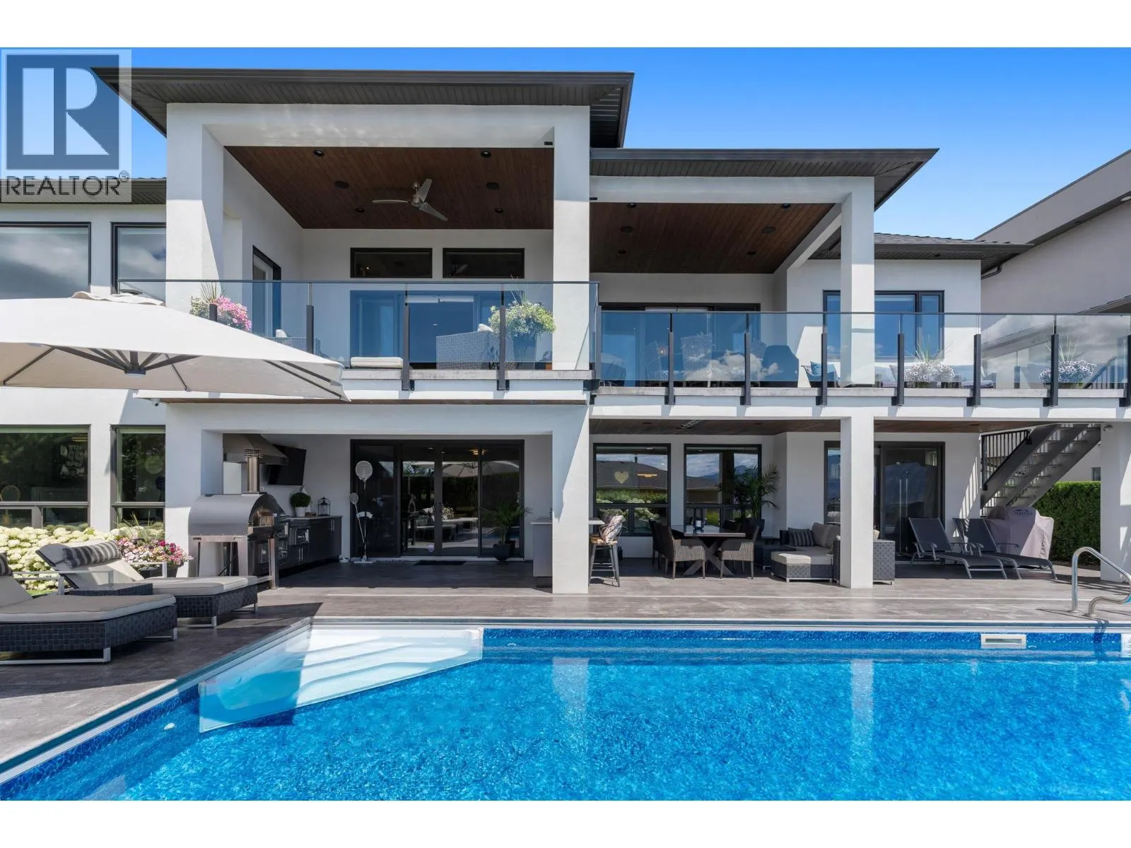 3350 Vineyard View Drive