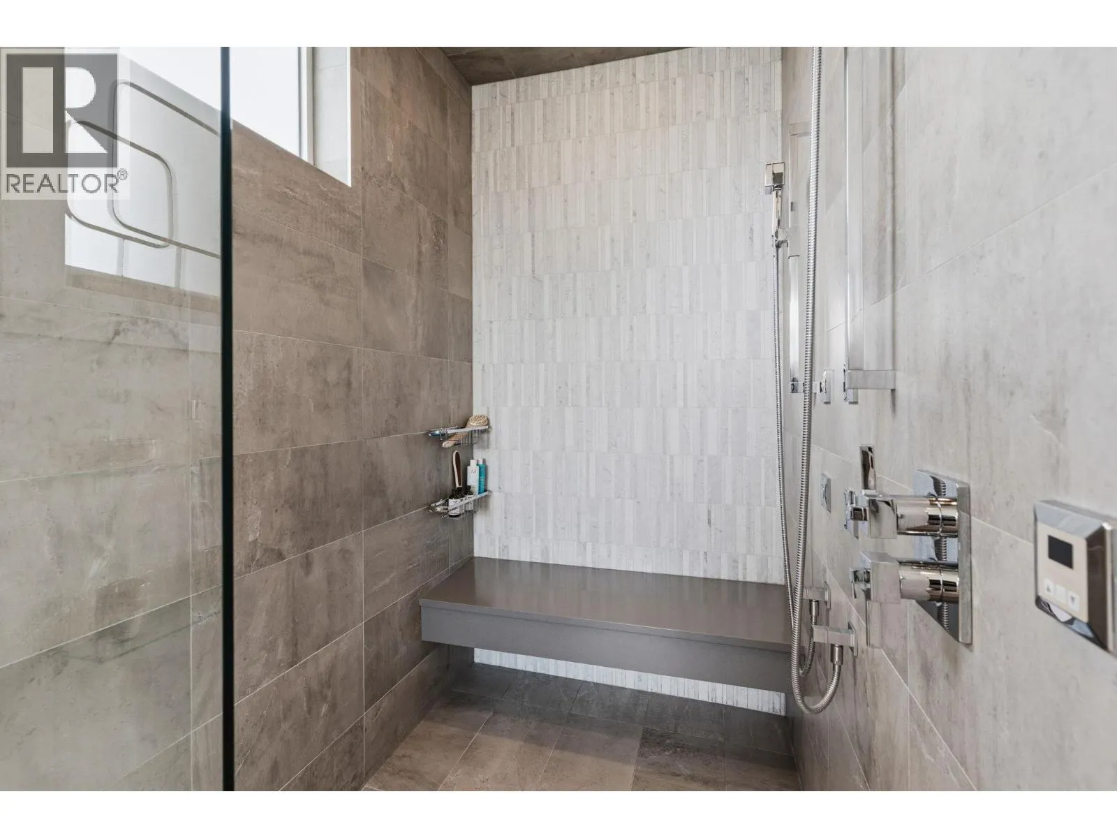 3350 Vineyard View Drive