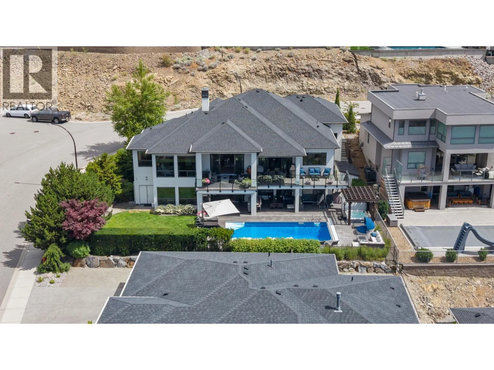 3350 Vineyard View Drive