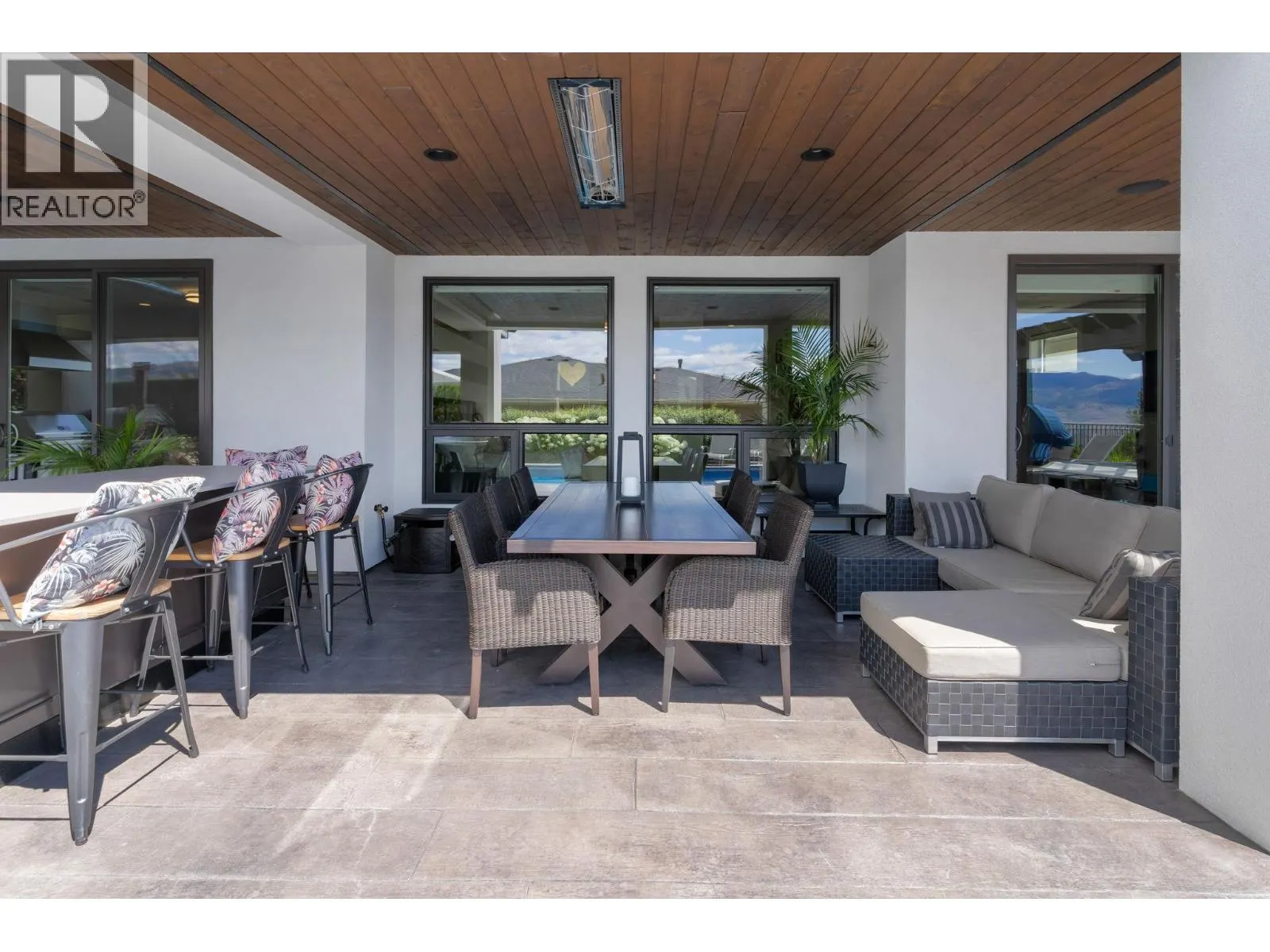 3350 Vineyard View Drive
