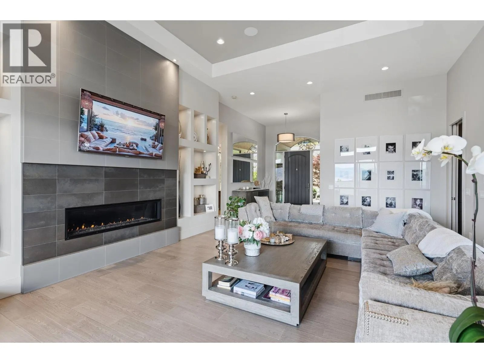 3350 Vineyard View Drive