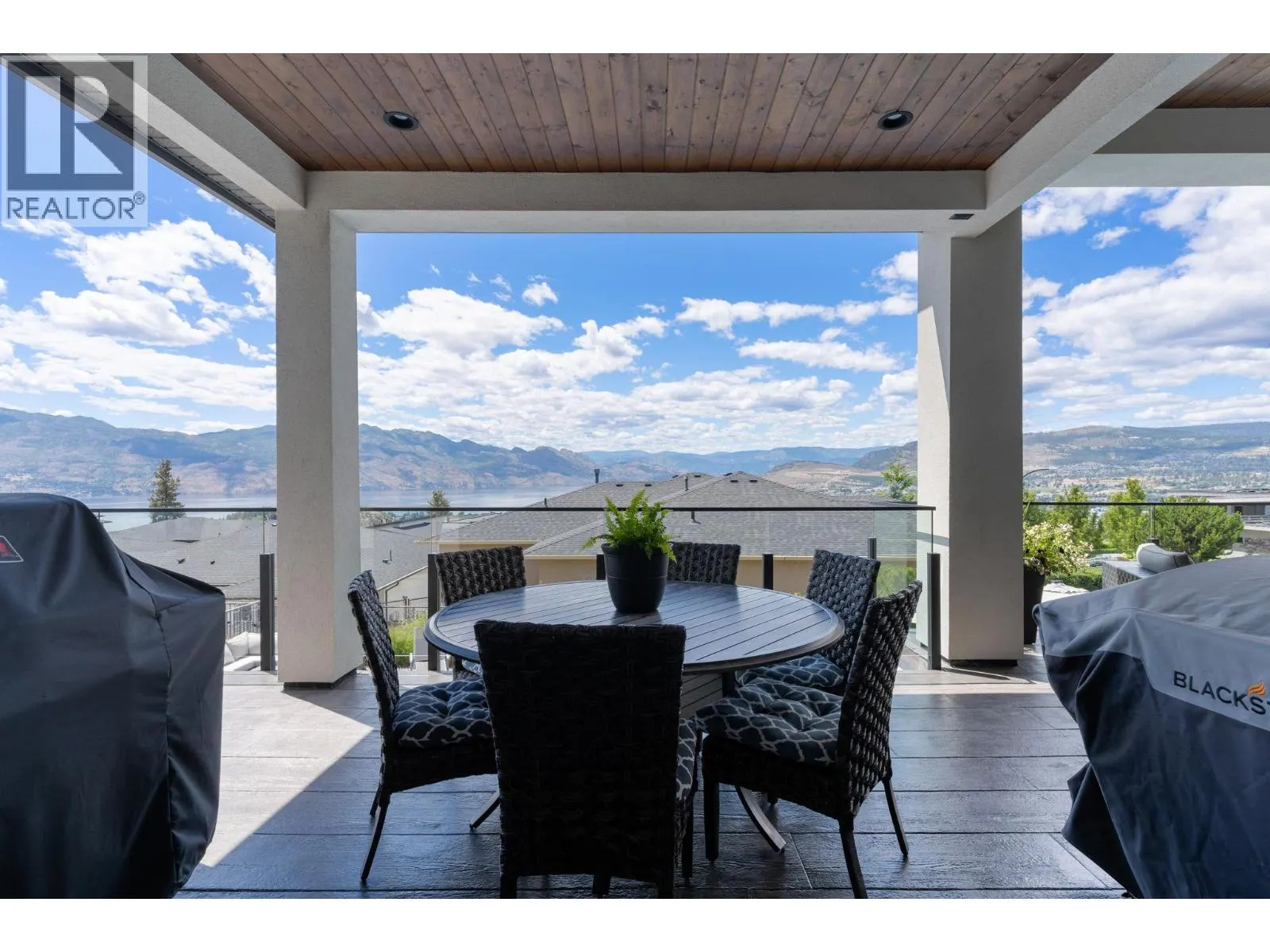 3350 Vineyard View Drive