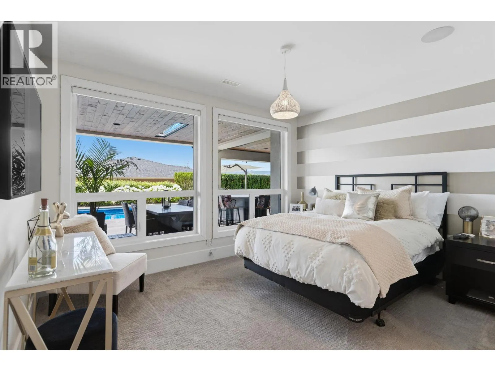 3350 Vineyard View Drive