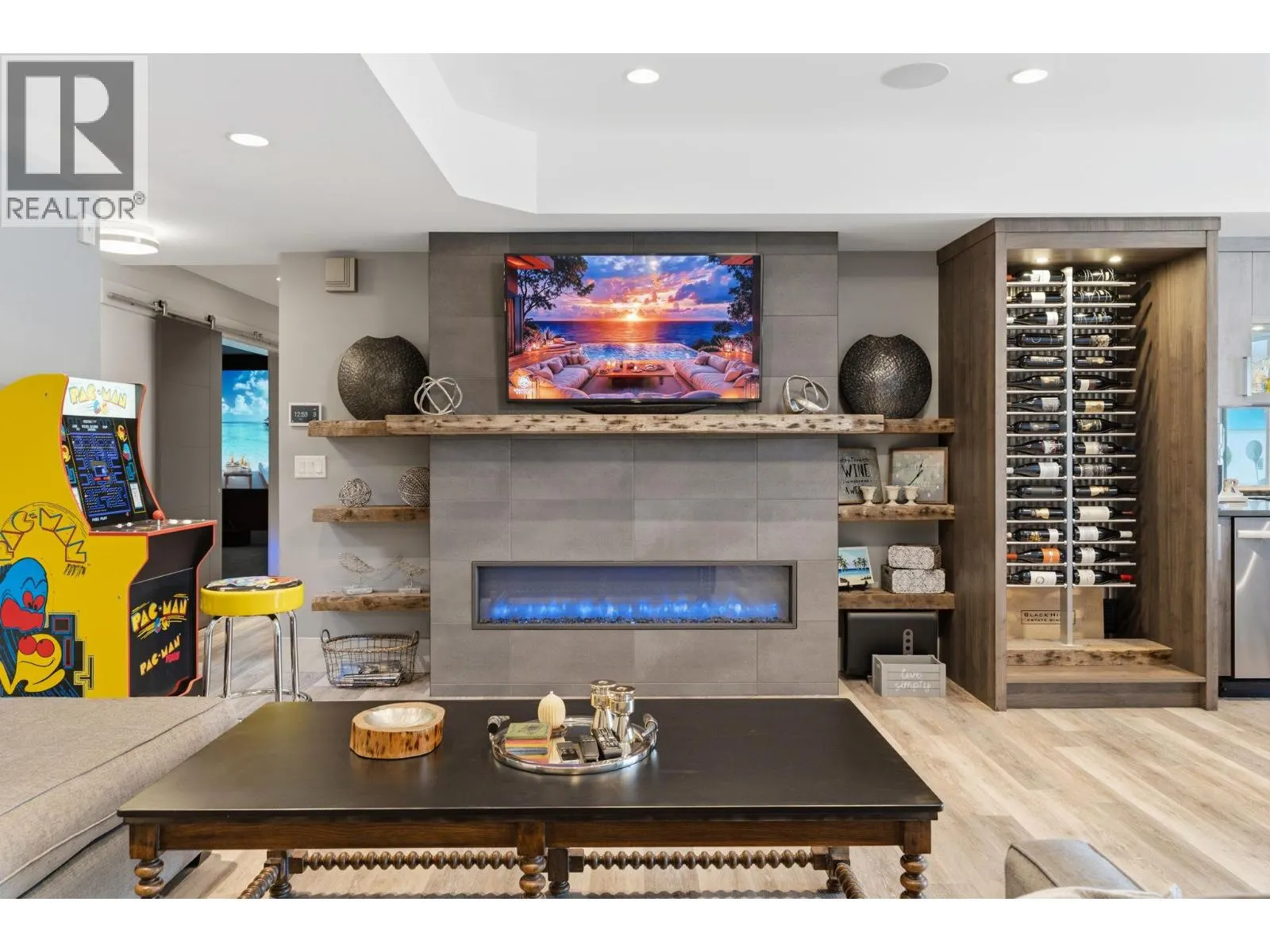 3350 Vineyard View Drive