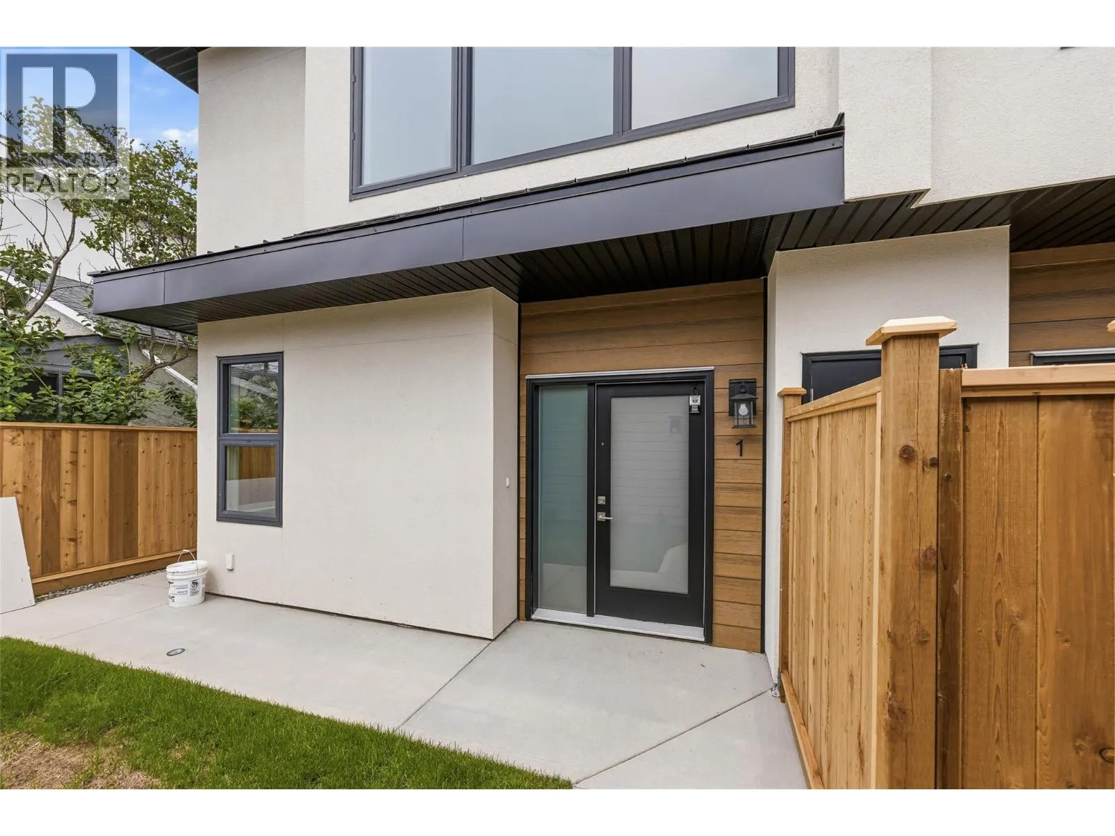 943 Fuller Avenue Unit# 1