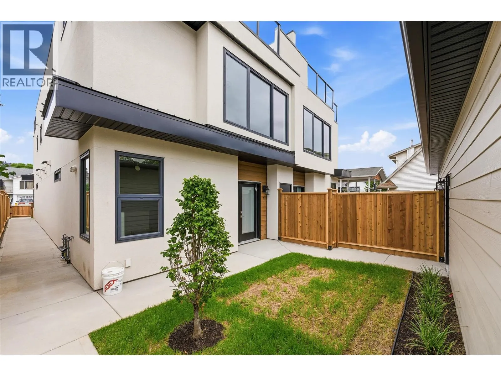 943 Fuller Avenue Unit# 1