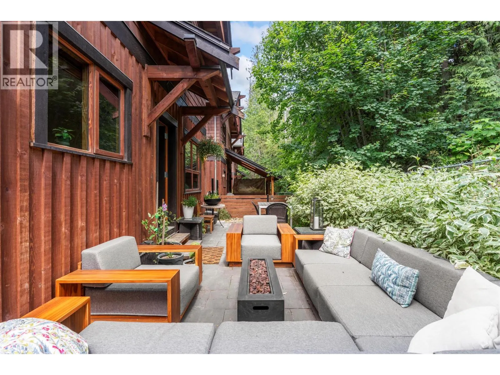 2479 Eagle Bay Road Unit# 16