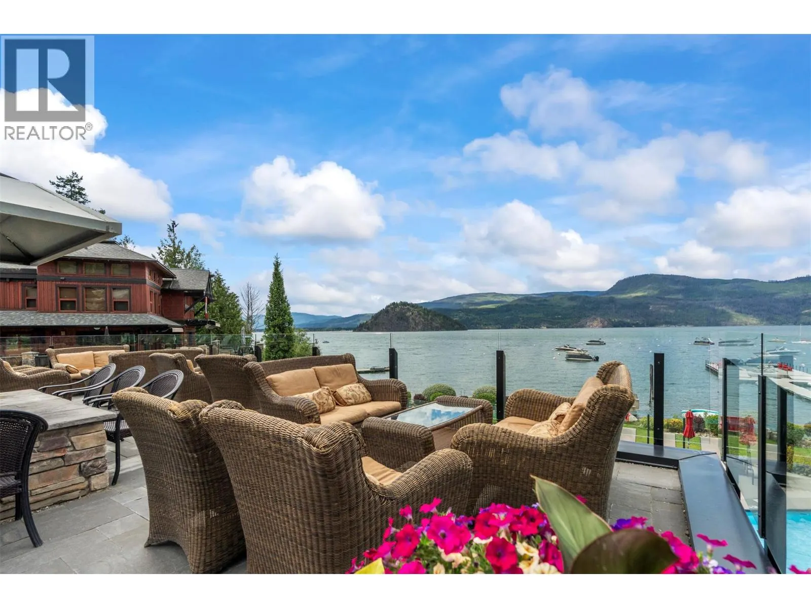 2479 Eagle Bay Road Unit# 16