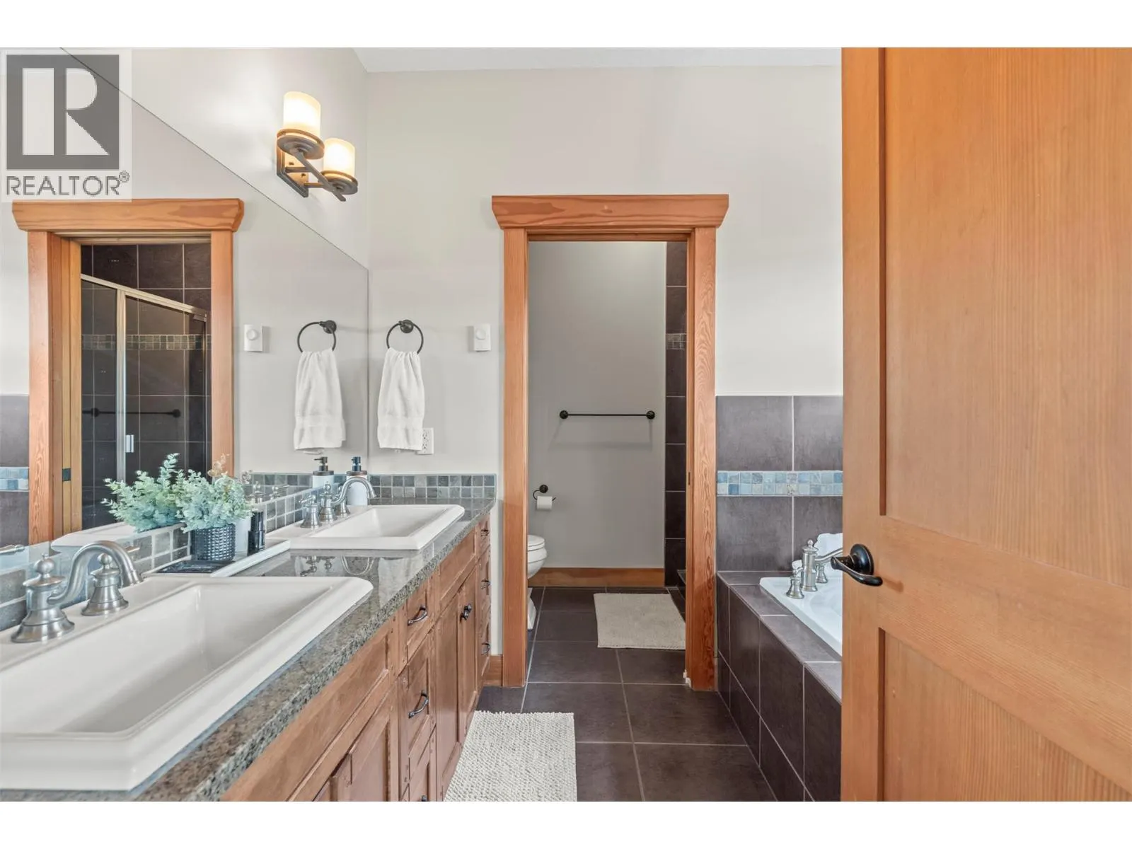 2479 Eagle Bay Road Unit# 16