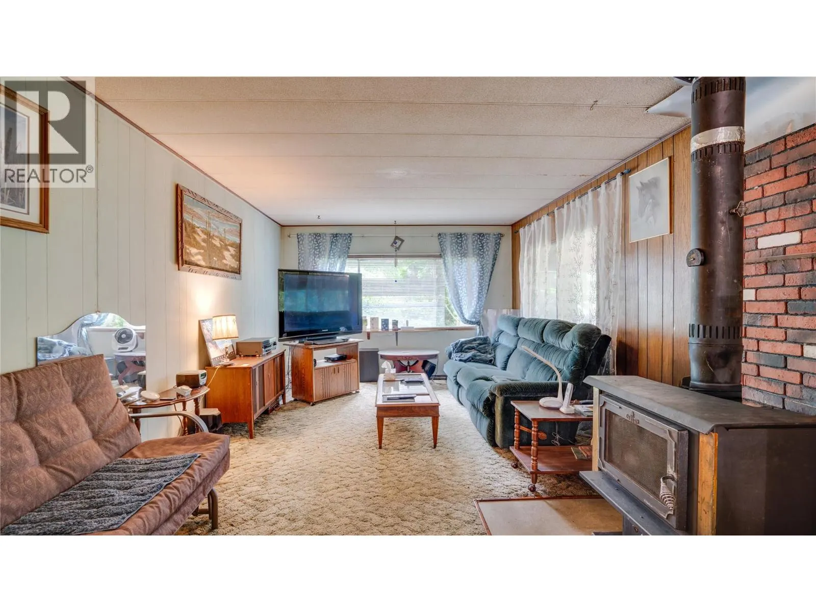 686 Powell Road