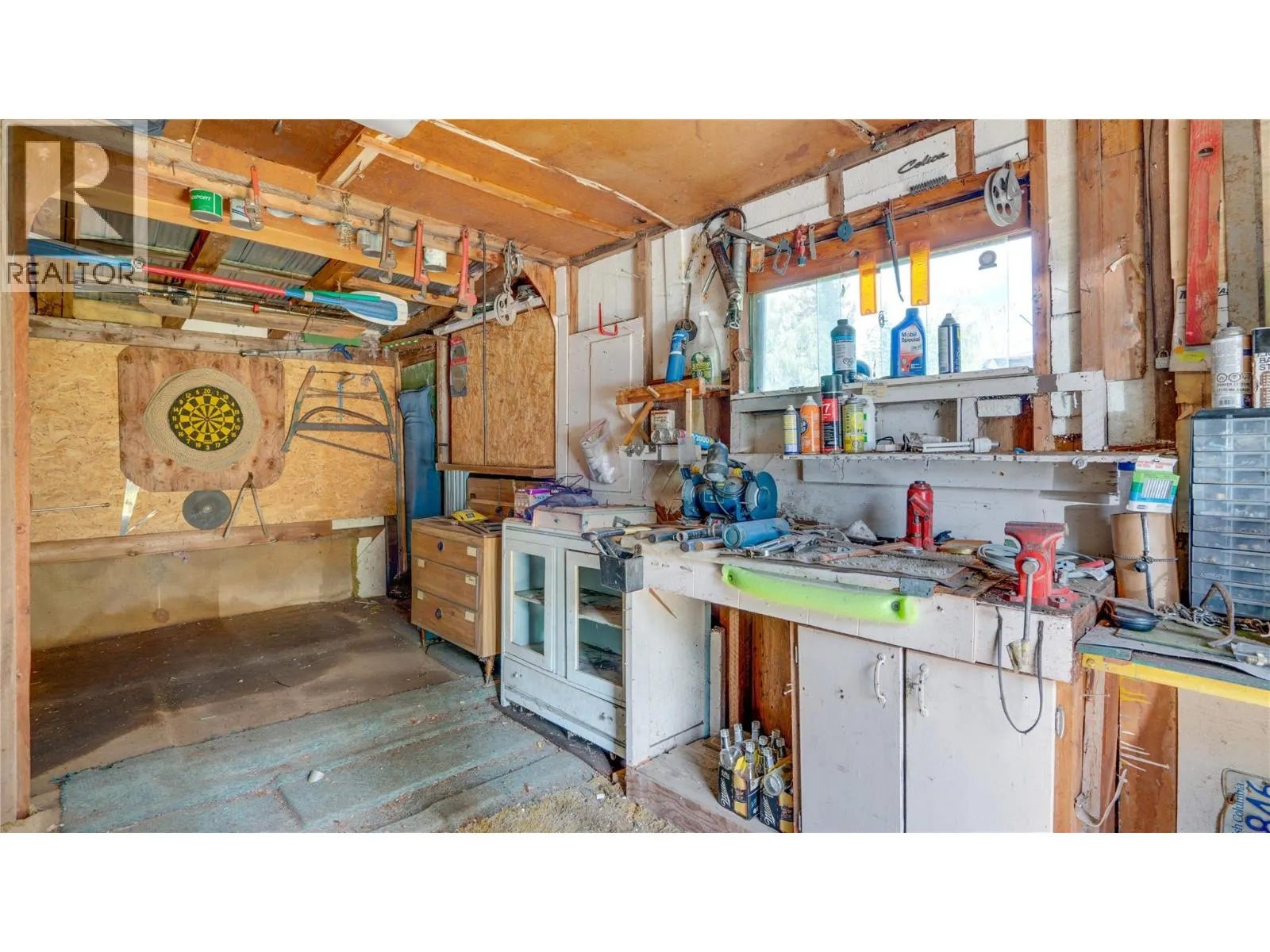 686 Powell Road