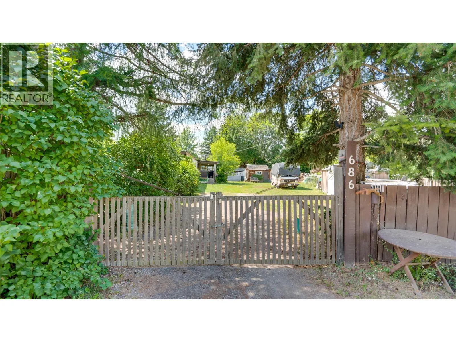 686 Powell Road