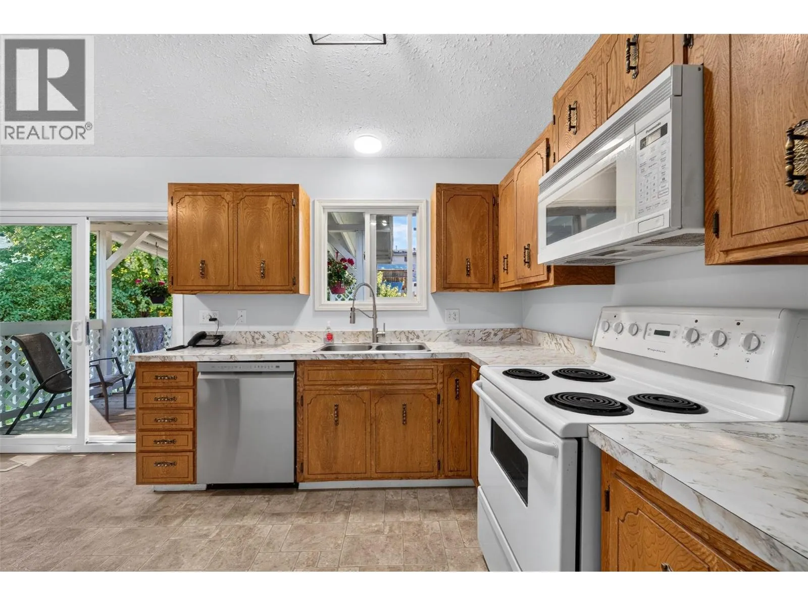2250 Auto Road SE