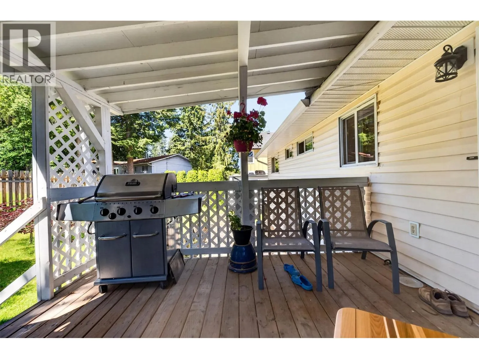 2250 Auto Road SE