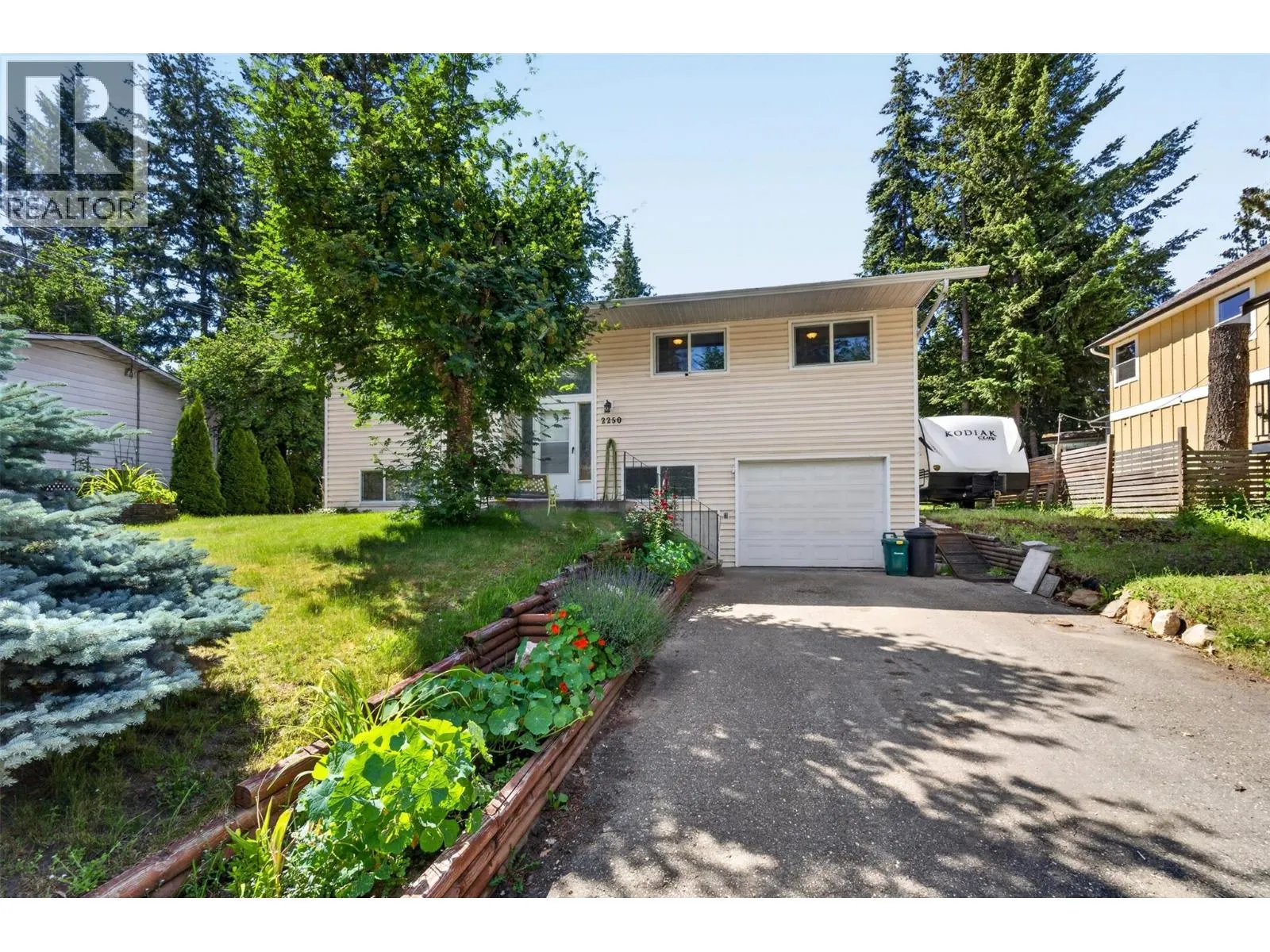 2250 Auto Road SE
