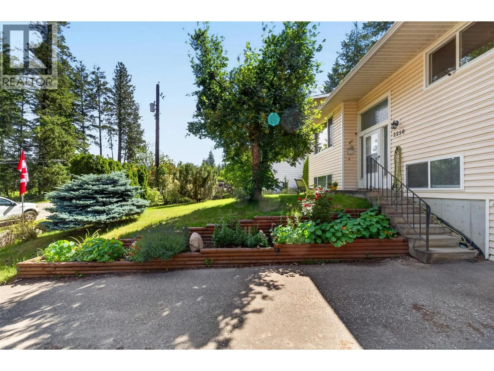 2250 Auto Road SE