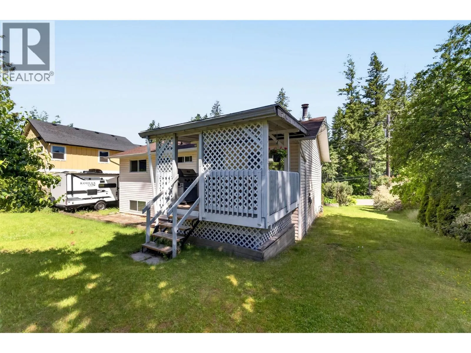 2250 Auto Road SE