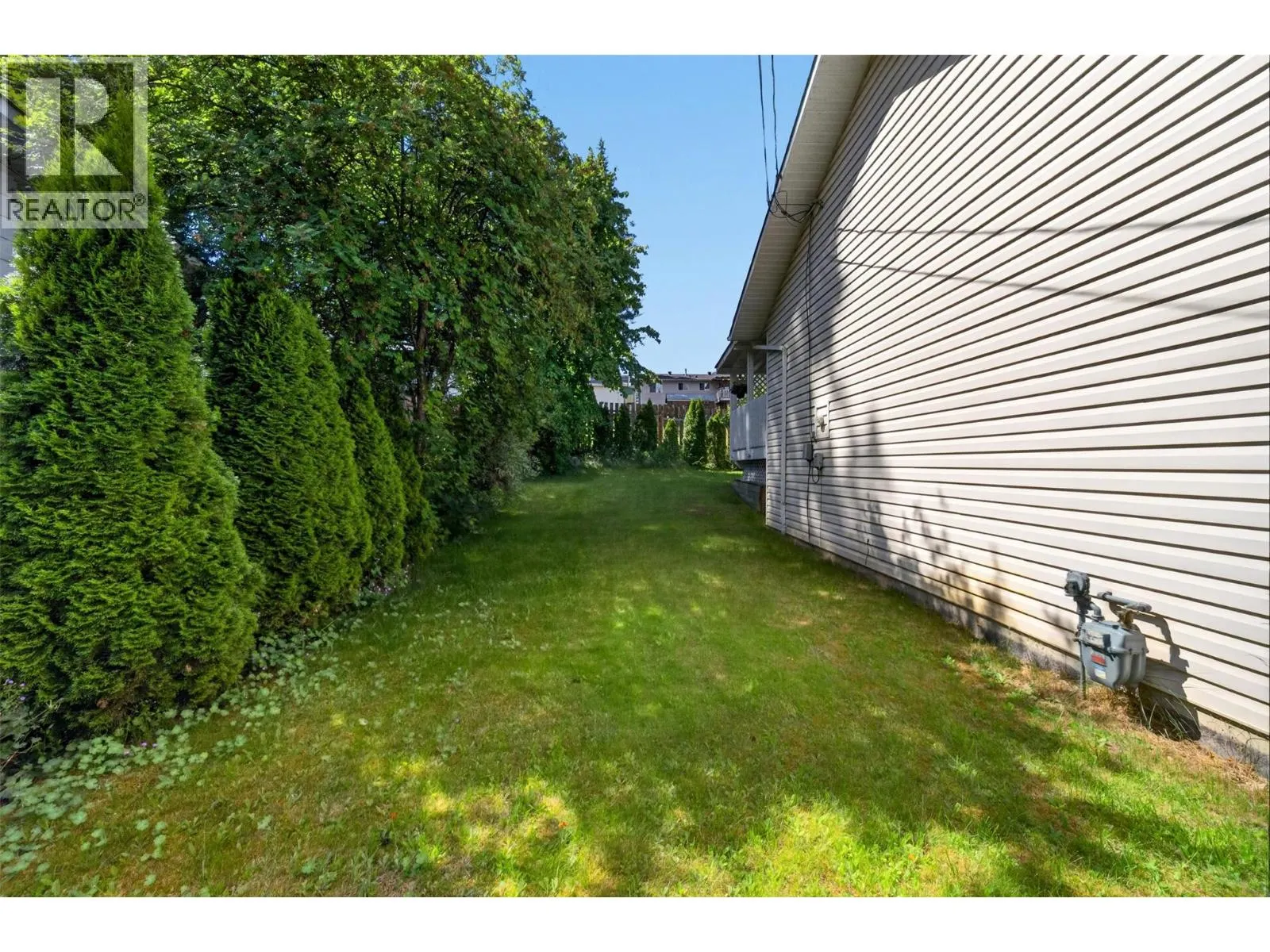 2250 Auto Road SE