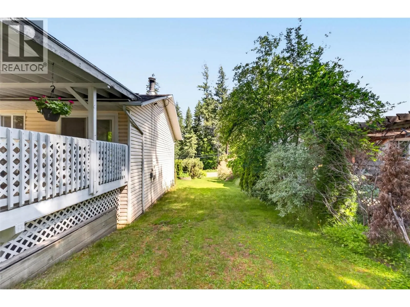 2250 Auto Road SE