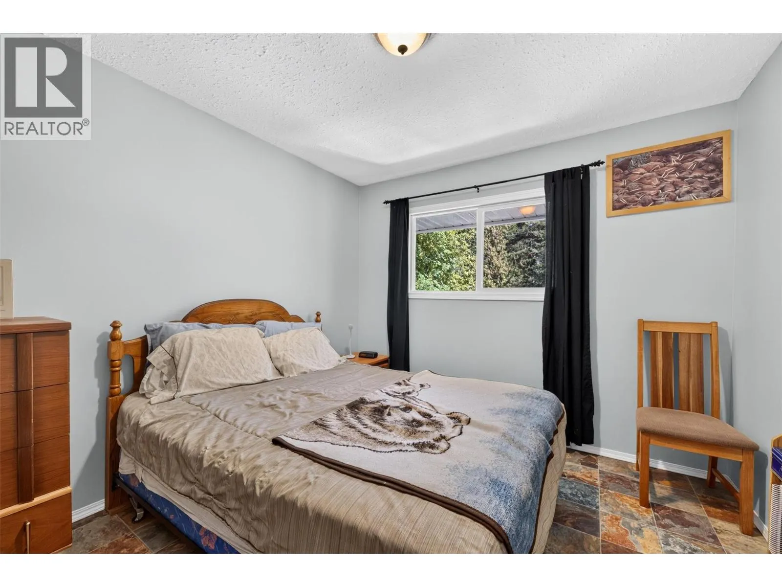 2250 Auto Road SE