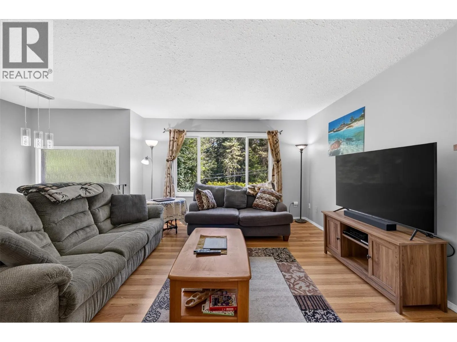 2250 Auto Road SE