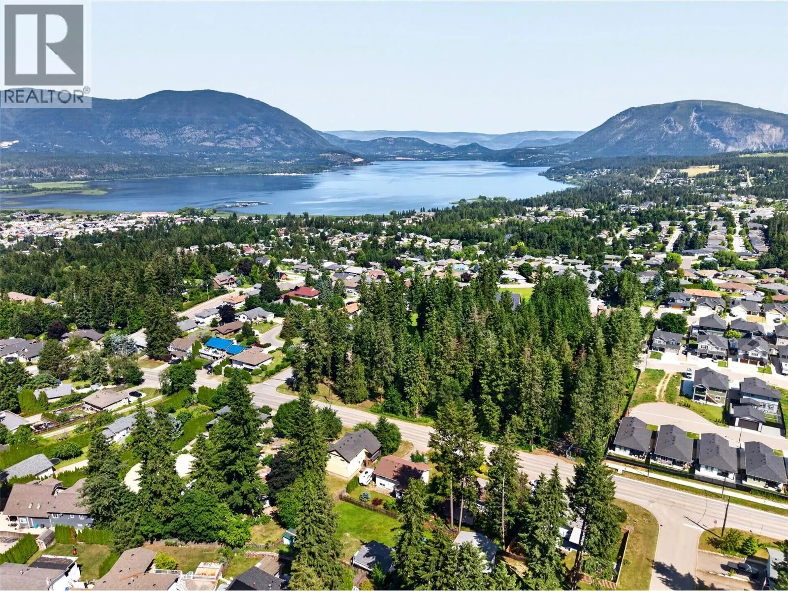 2250 Auto Road SE