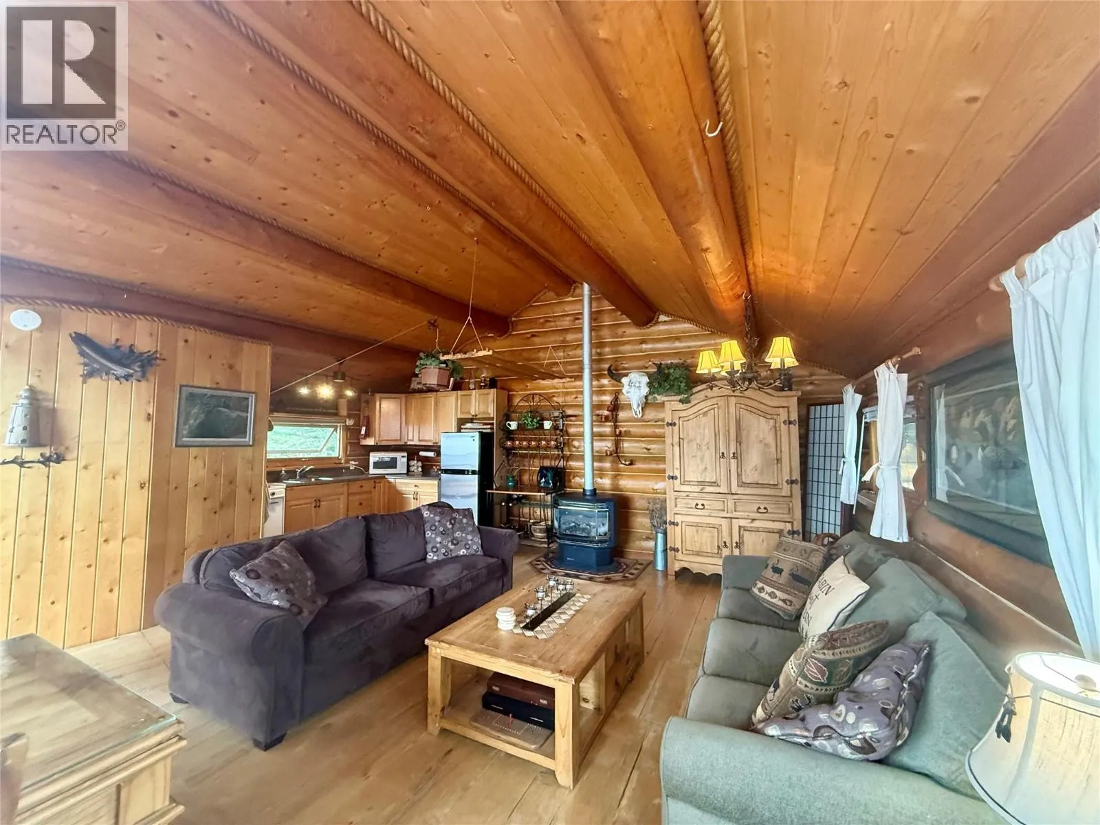 Cabin 4 Hatheume Lake Road