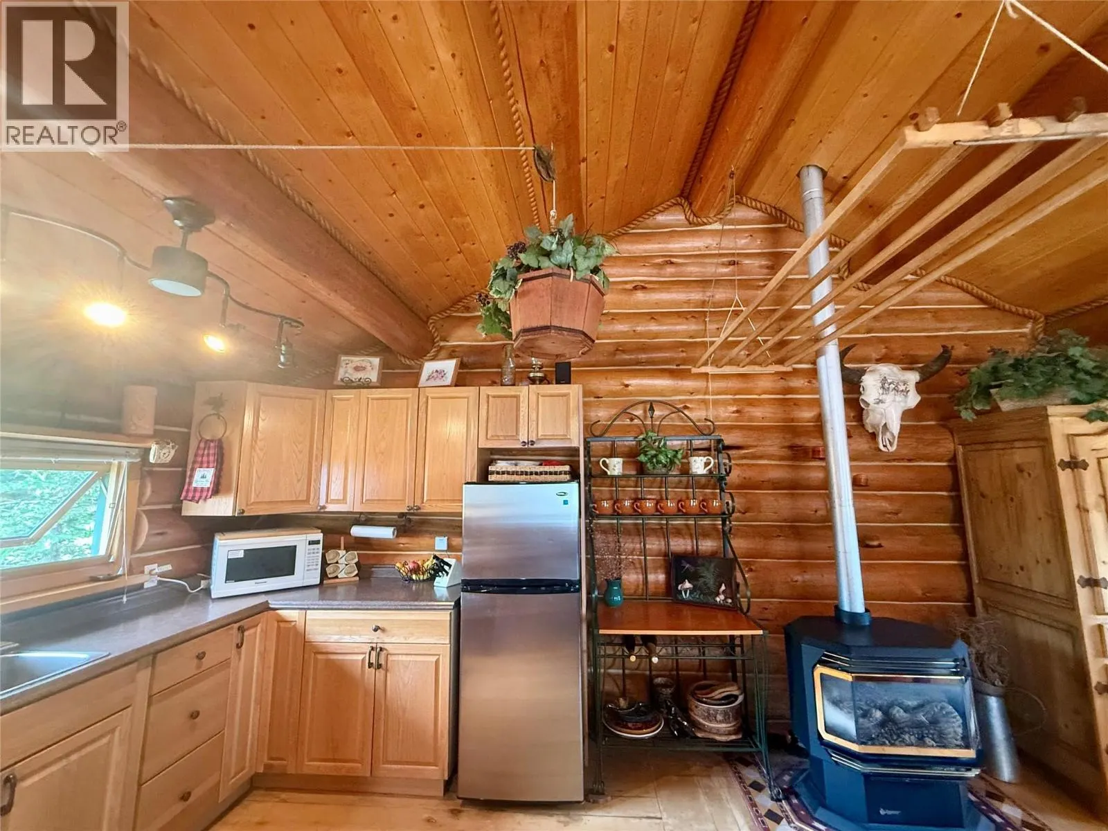 Cabin 4 Hatheume Lake Road