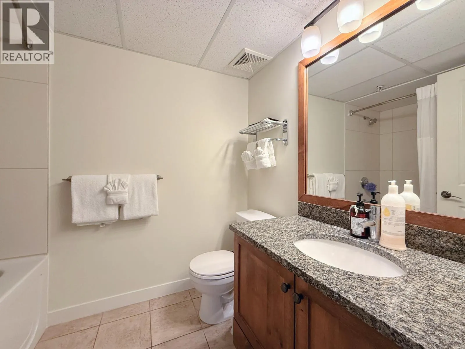 4200 Lakeshore Drive Unit# 241