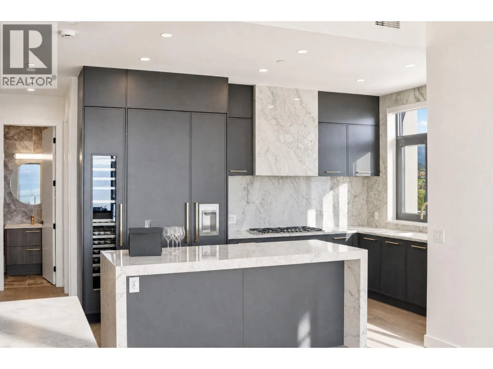 3700 Capozzi Road Unit# PH5