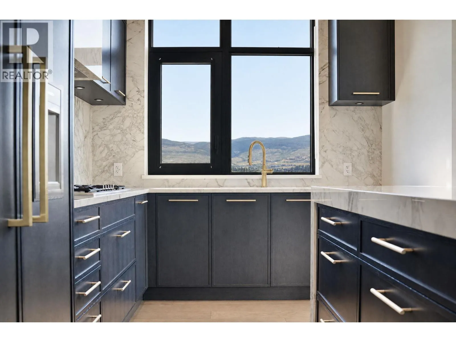 3700 Capozzi Road Unit# PH5