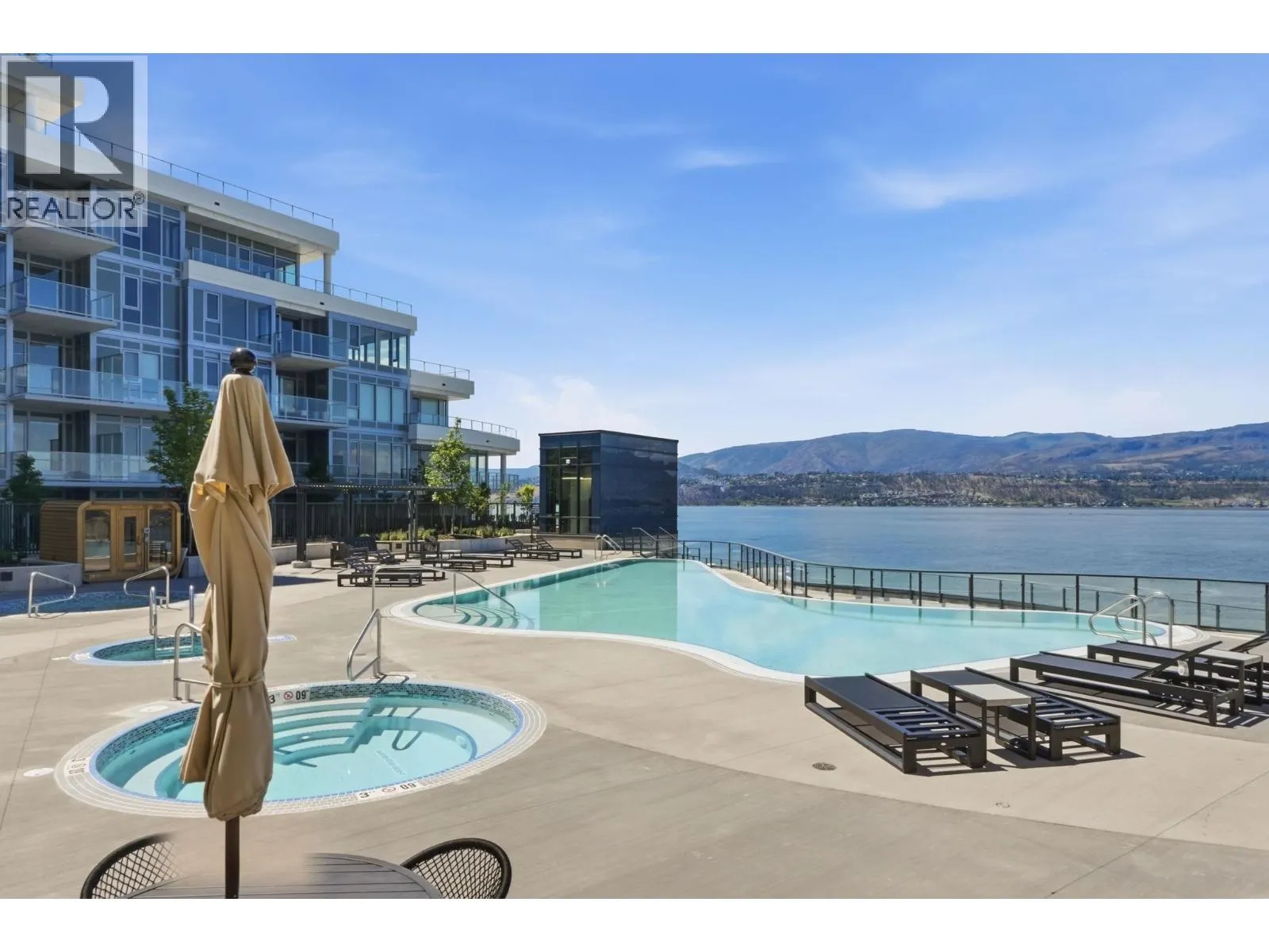 3700 Capozzi Road Unit# PH5