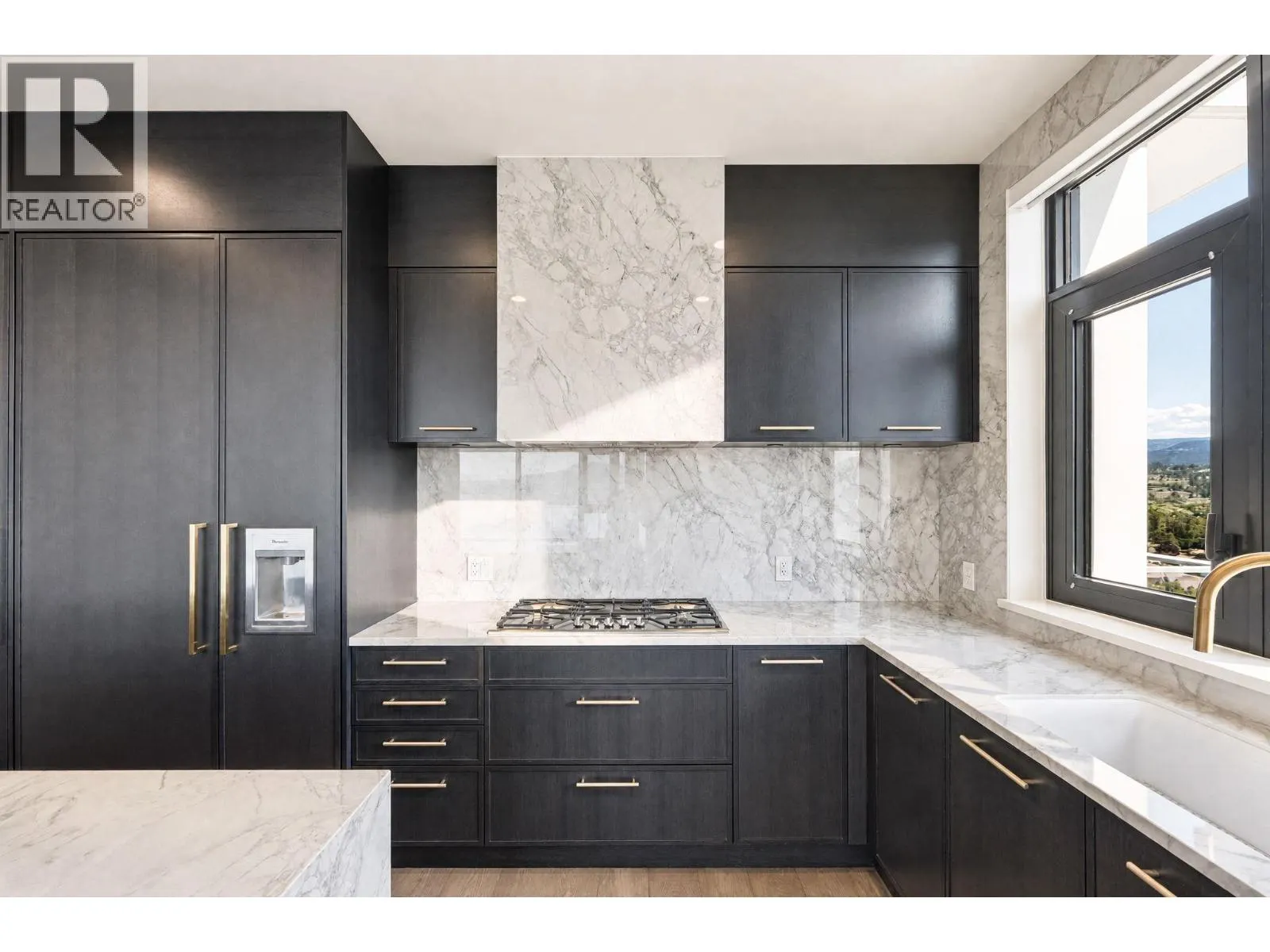 3700 Capozzi Road Unit# PH5