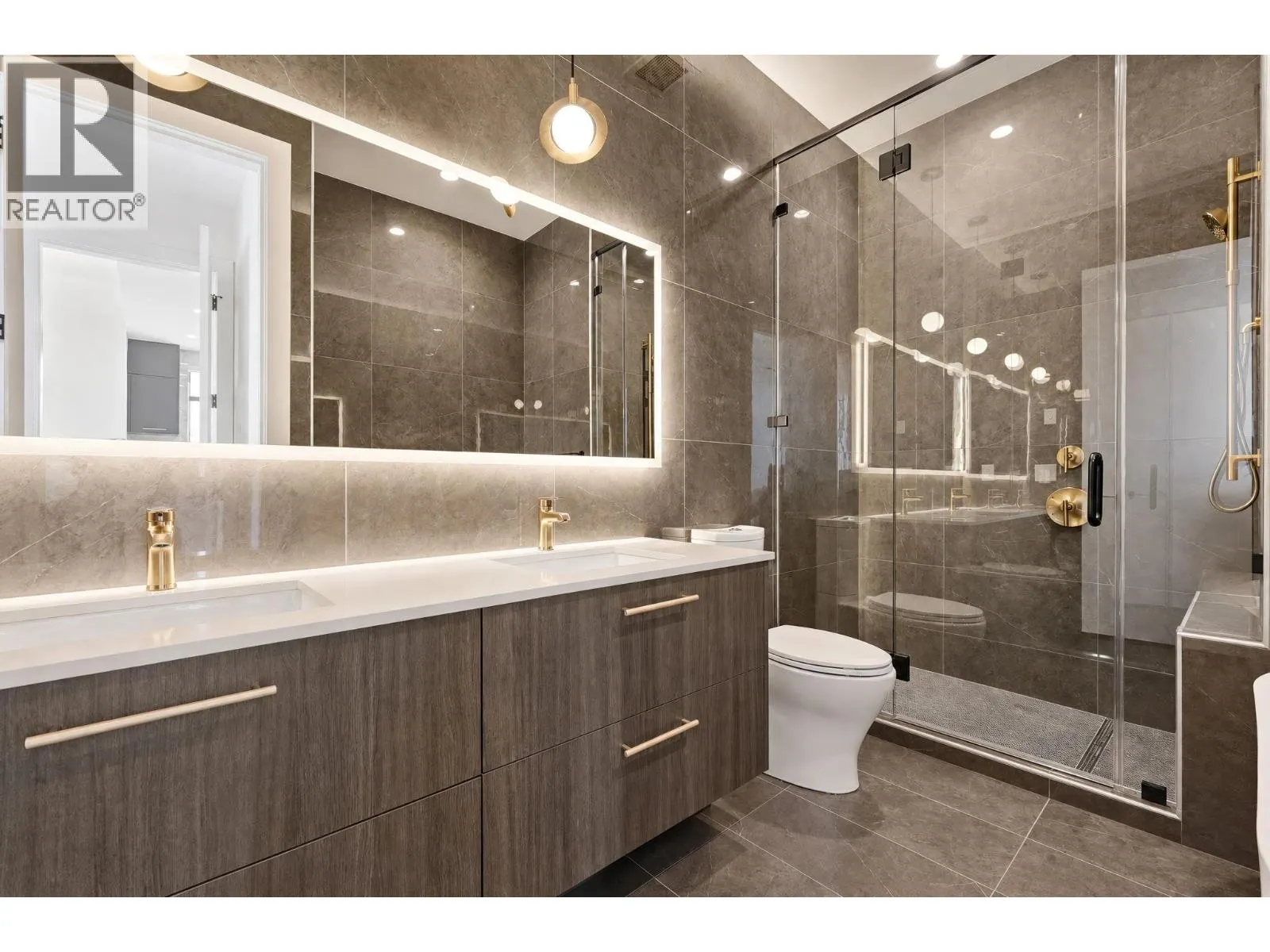 3700 Capozzi Road Unit# PH5