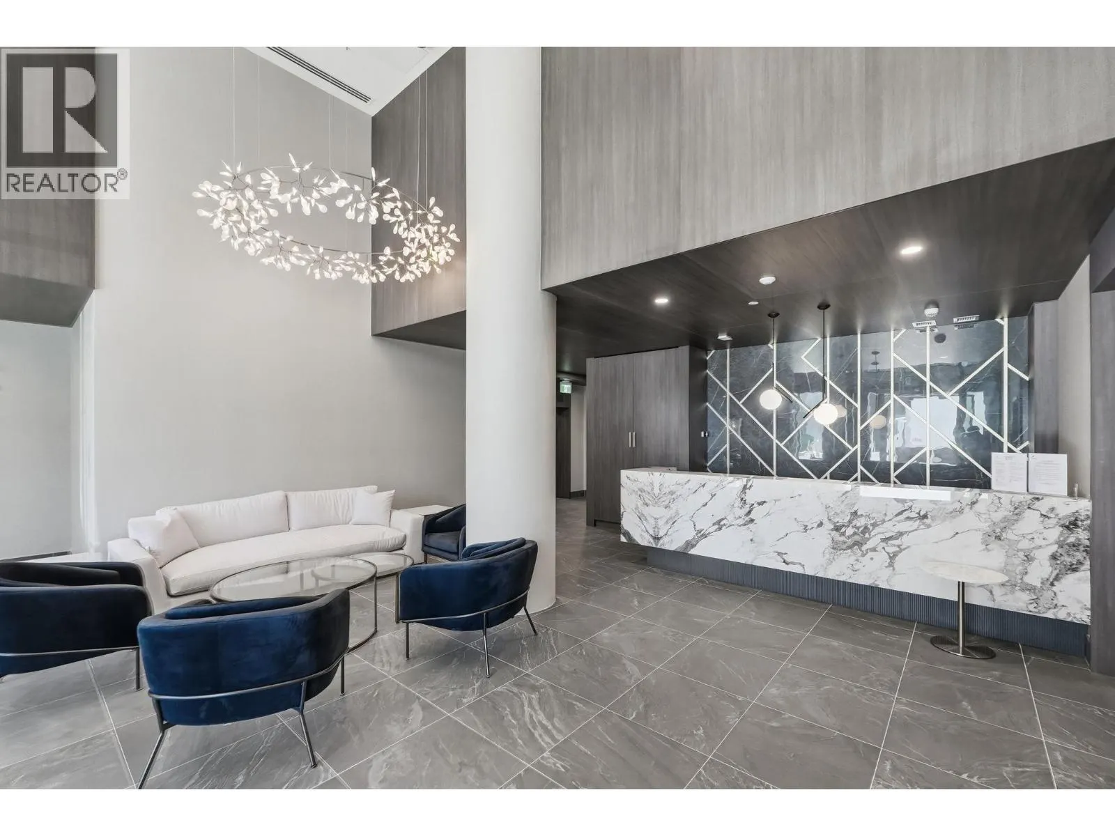 3700 Capozzi Road Unit# PH5