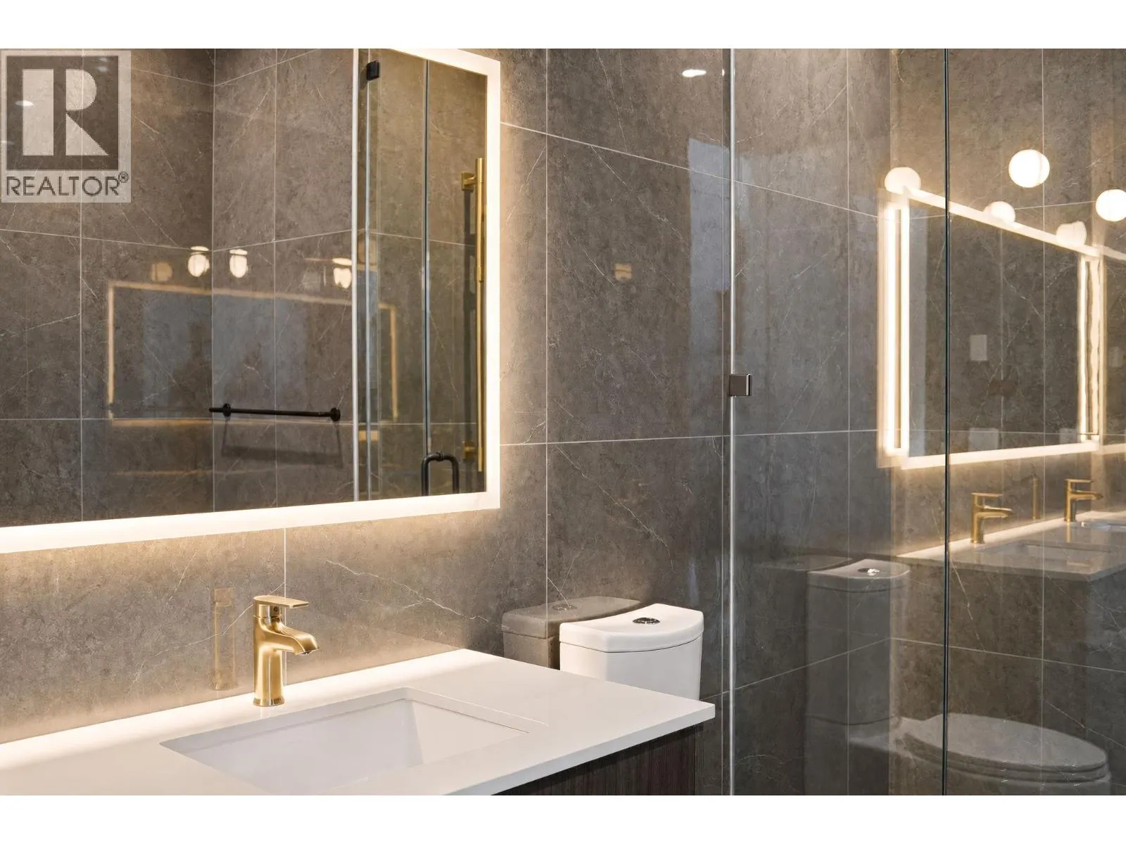 3700 Capozzi Road Unit# PH5