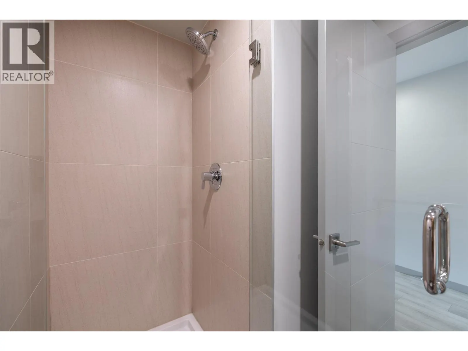 345 Dougall Road Unit# 325