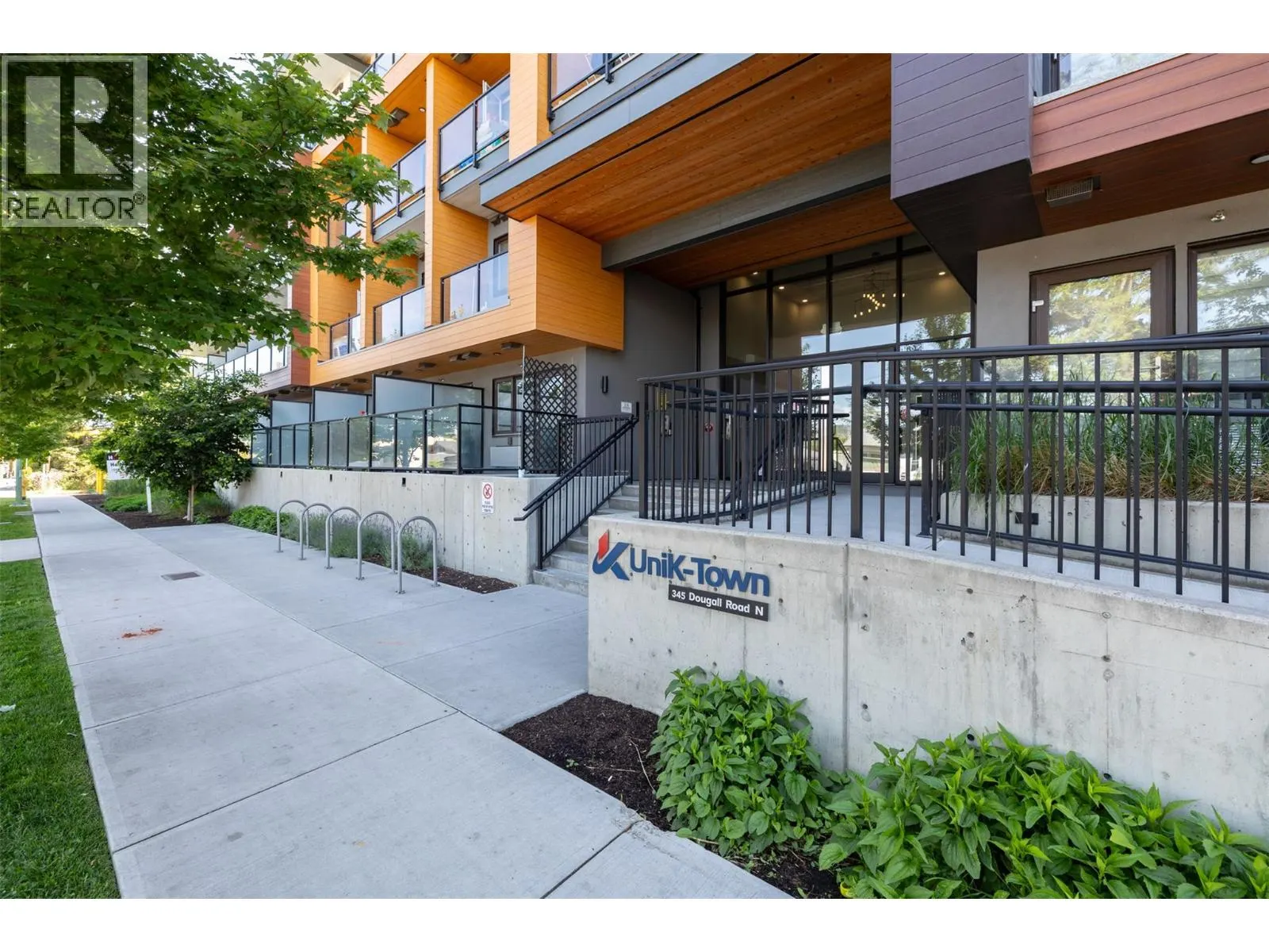 345 Dougall Road Unit# 325
