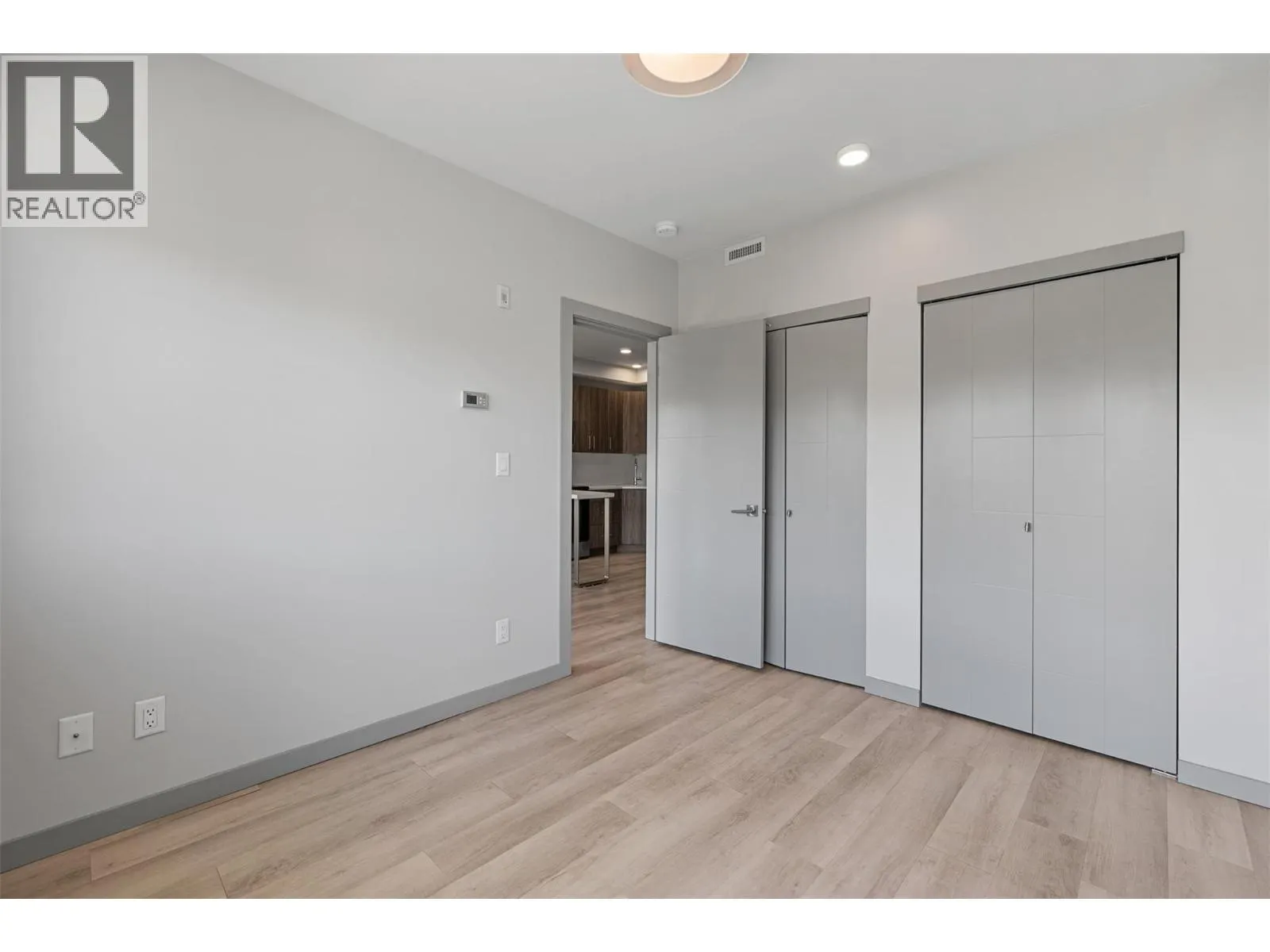 345 Dougall Road Unit# 325