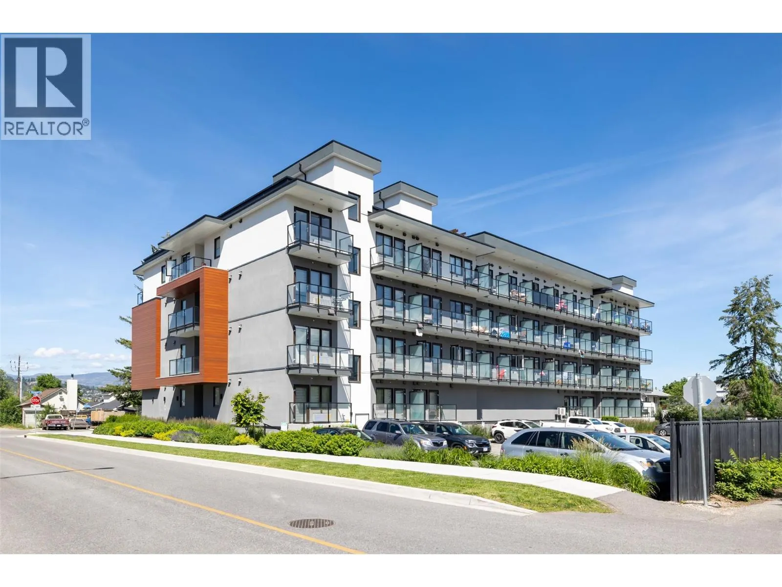 345 Dougall Road Unit# 325