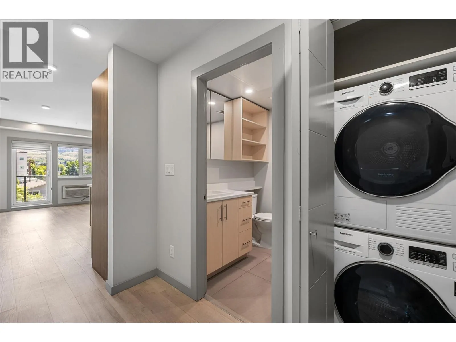 345 Dougall Road Unit# 325