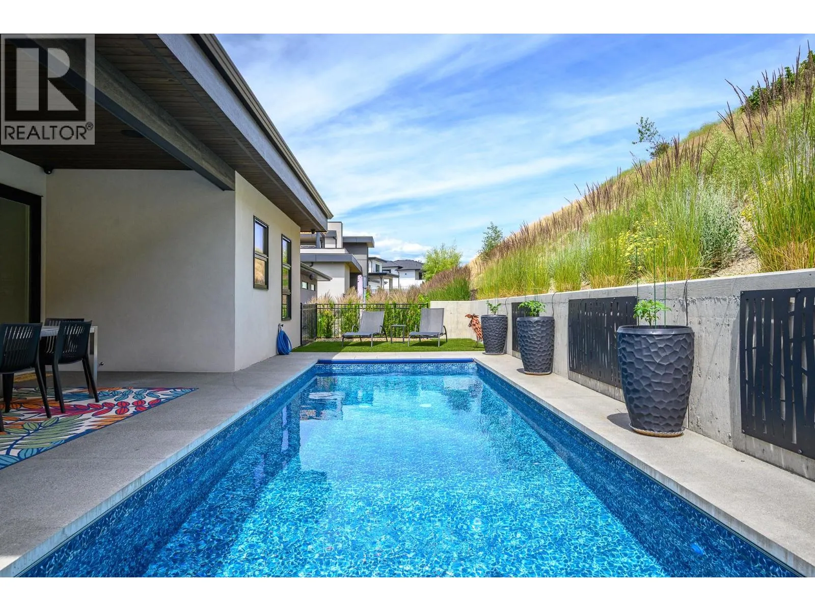 9839 Beacon Hill Crescent