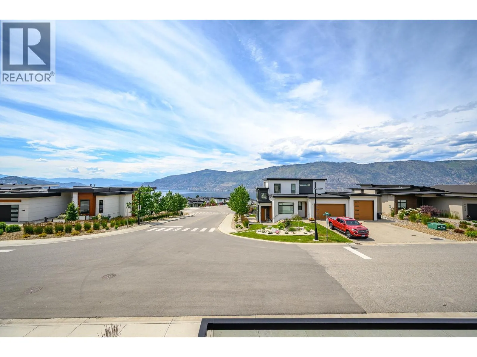 9839 Beacon Hill Crescent